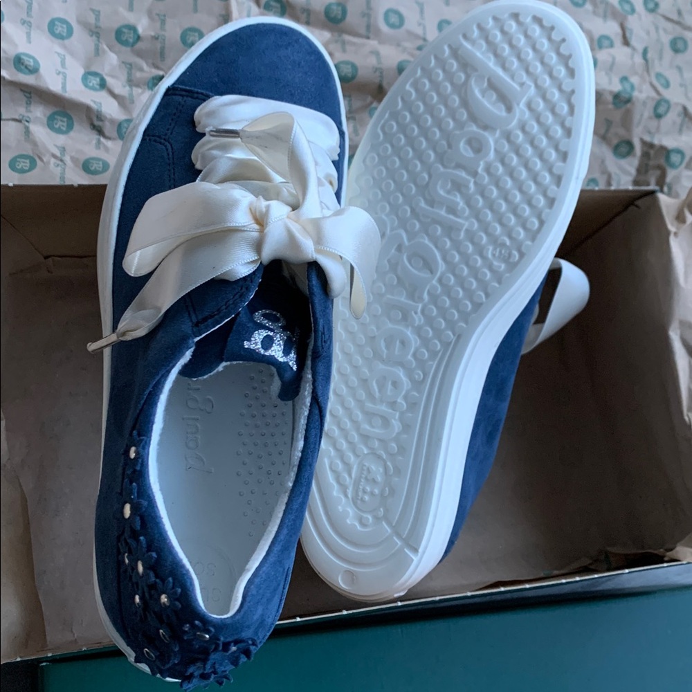 Leather Sneaker US 7 Color: Blue Suede Leather. Unworn. - Picture 6 of 7